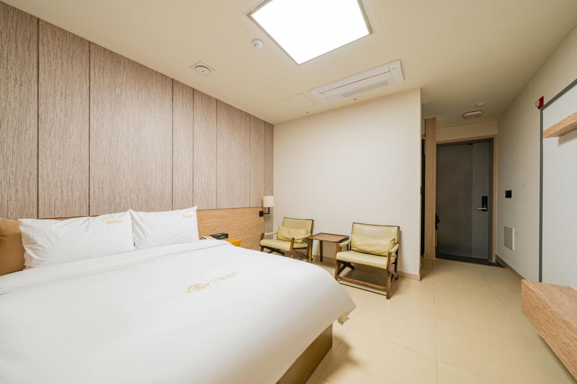 Yeosu Stay Hotel Pokoj fotografie