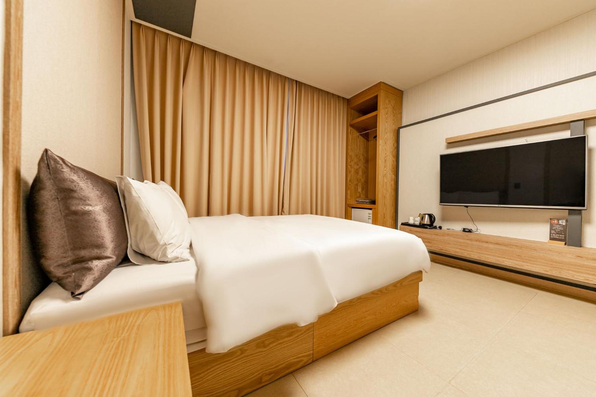 Yeosu Stay Hotel Pokoj fotografie